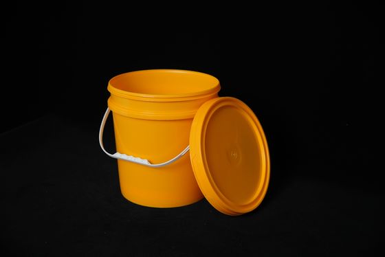 多用途保管用の蓋付き 20L プラスチック食品バケツ